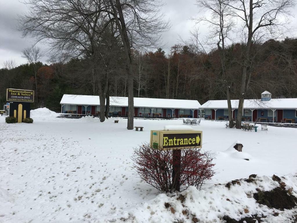 Warrensburg Inn & Suites - 6 Mi To Lake George المظهر الخارجي الصورة