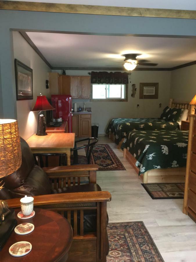 Warrensburg Inn & Suites - 6 Mi To Lake George المظهر الخارجي الصورة