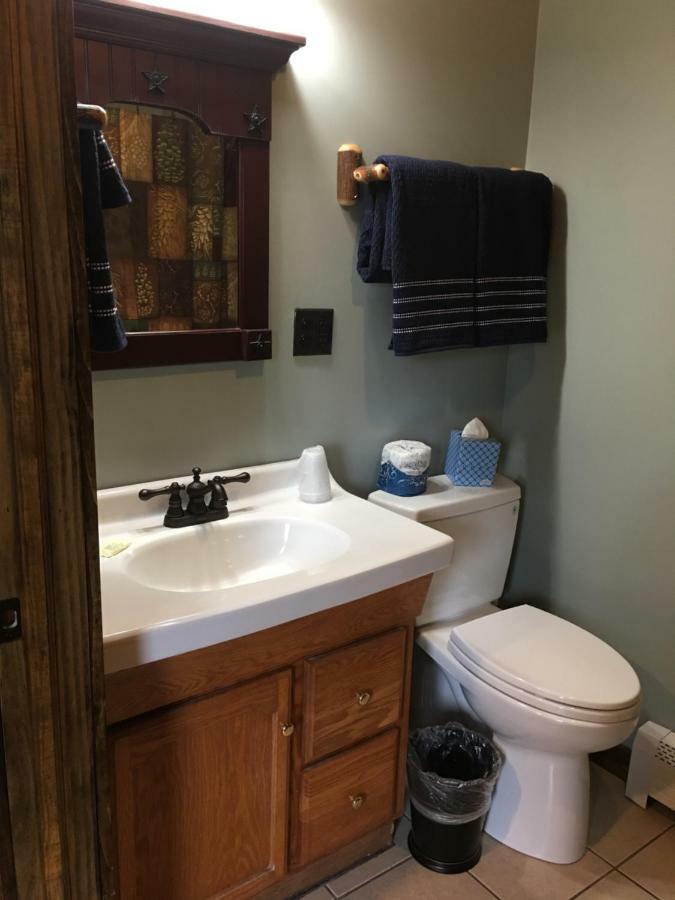 Warrensburg Inn & Suites - 6 Mi To Lake George المظهر الخارجي الصورة