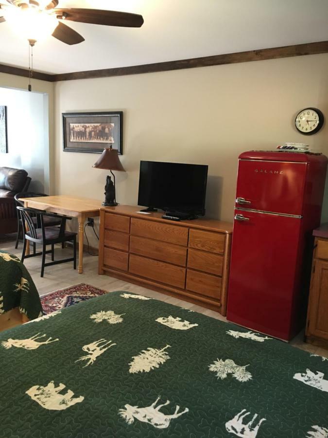 Warrensburg Inn & Suites - 6 Mi To Lake George المظهر الخارجي الصورة