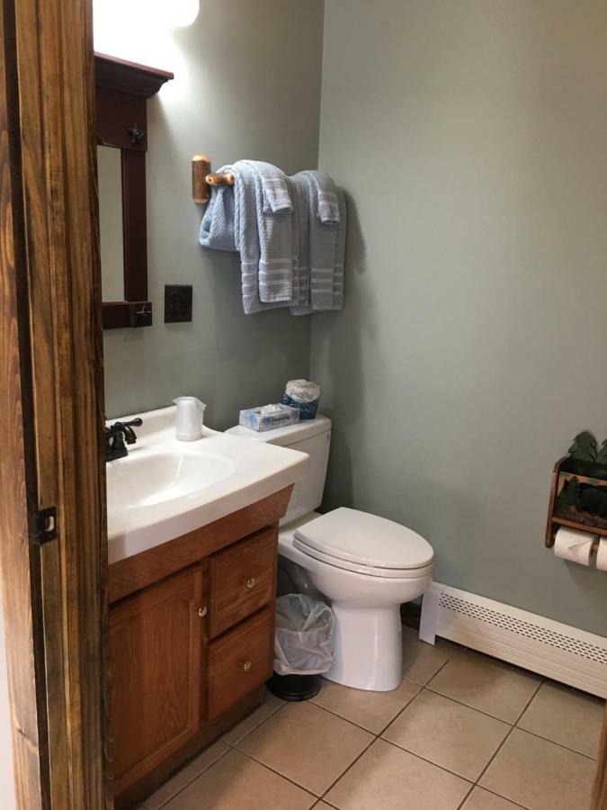 Warrensburg Inn & Suites - 6 Mi To Lake George المظهر الخارجي الصورة