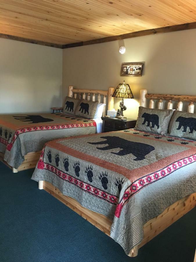 Warrensburg Inn & Suites - 6 Mi To Lake George المظهر الخارجي الصورة