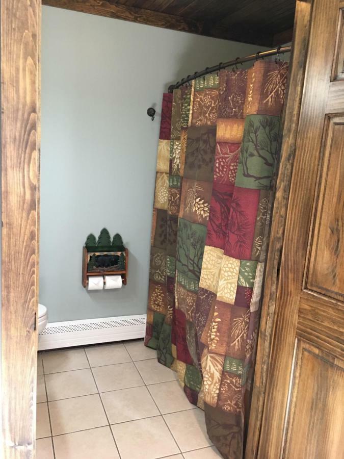 Warrensburg Inn & Suites - 6 Mi To Lake George المظهر الخارجي الصورة